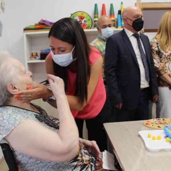La red pública de C-LM cuenta con un nuevo Centro de Día para personas mayores en Aldea del Rey