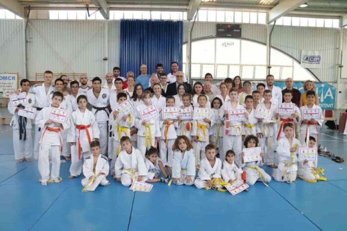 clausura-curso-escuela-y-club-judo-manzanares.jpg