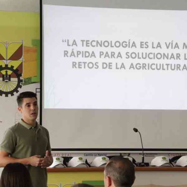 1ª conferencia técnica de Fercam 2022 promovida por Agritrasa Autoagrícola “Agricultura de precisión, el futuro de hoy”