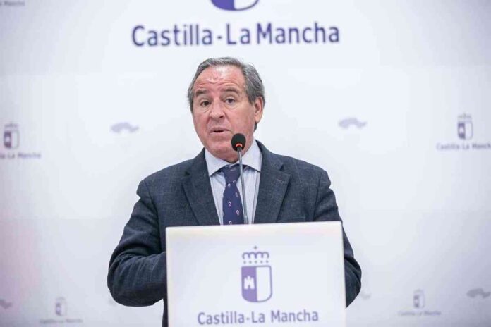 Nicolas-explicita-el-apoyo-de-la-patronal-de-C-LM-a.jpg