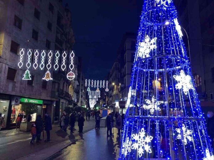 Cuenca-quiere-bajar-el-consumo-de-luces-de-Navidad-en.jpg