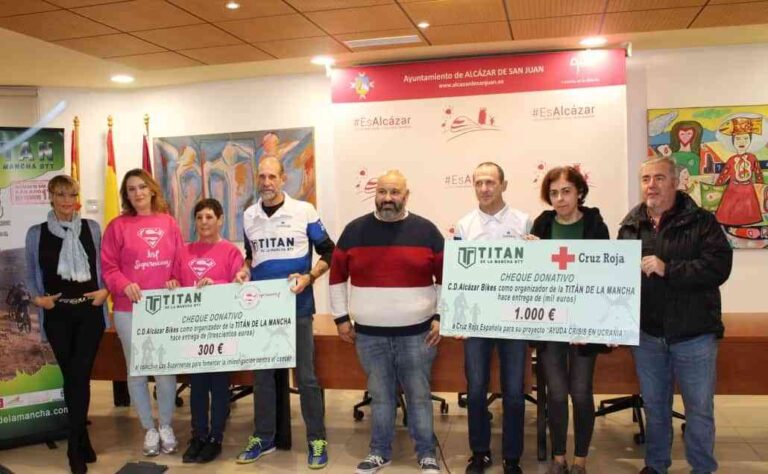 Alcázar Bikes realiza una donación por valor de 1.300 euros a Cruz Roja y al Colectivo “Las Supernenas”
