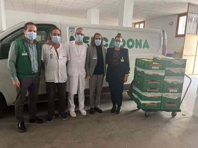 Mercadona-donara-alimentos-diariamente-a-la-residencia-San-Vicente-de.jpg