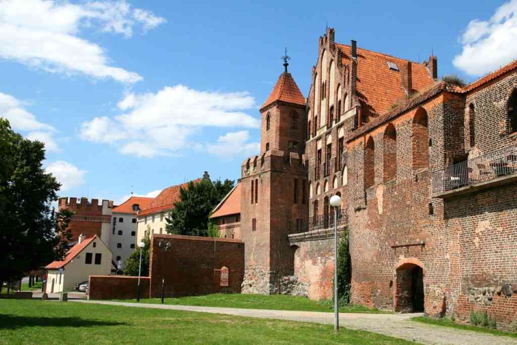 Toruń la preciosa ciudad medieval en Polonia que debes descubrir este otoño 3