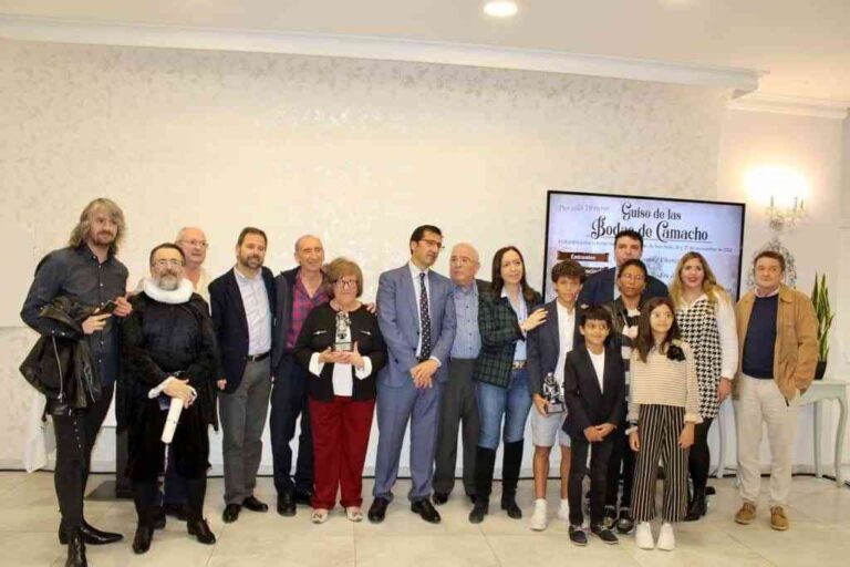 Las XVIII Jornadas del Guiso de las Bodas se presentan con la degustación de este plato típico manchego y la entrega de reconocimientos