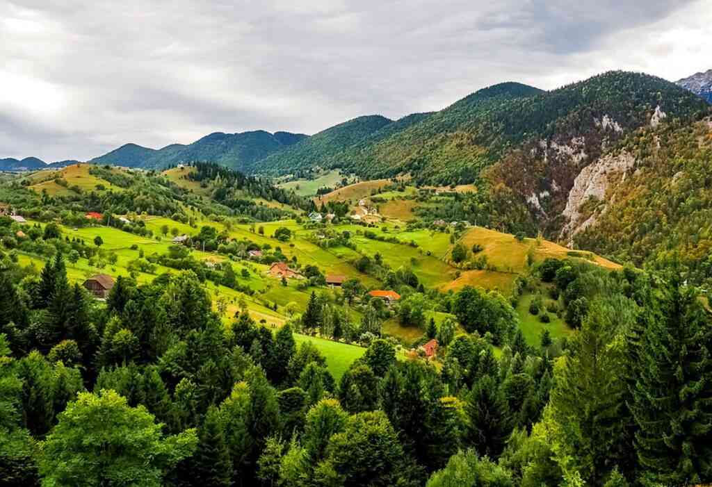 Brașov antiquísima ciudad de Rumania que es una estupenda elección para vacaciones de otoño 1