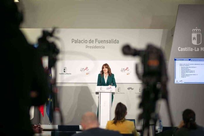 El-Gobierno-de-C-LM-aprueba-su-Plan-Normativo-2023-compuesto.jpg