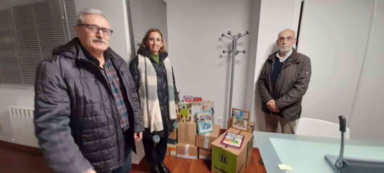 La Sociedad Cervantina de Alcázar agradece su colaboración a los donantes de libros