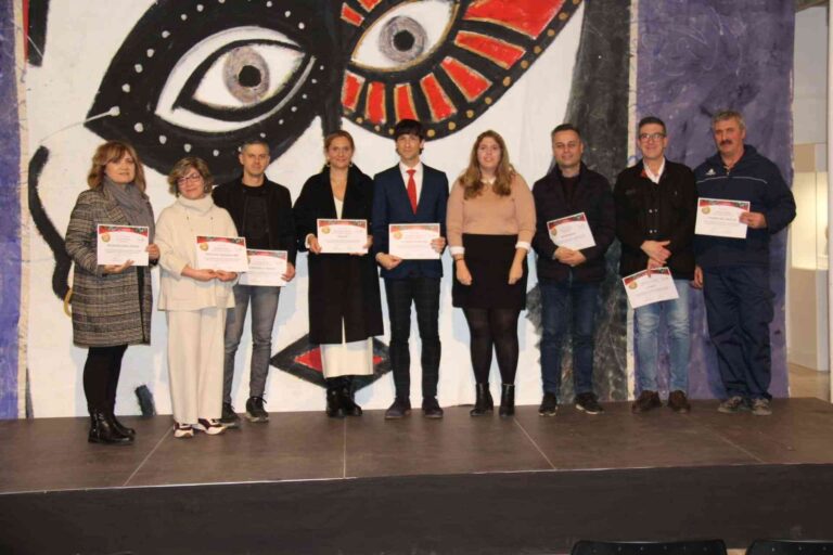 15 negocios locales premiados en el VII Concurso de Decoración Navideña