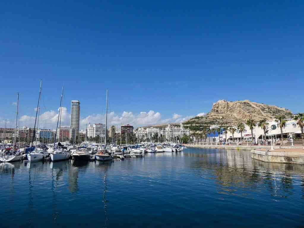 Inolvidable Alicante gran destino turístico a orillas del Mediterráneo en España 1
