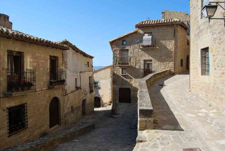 calles de sos del rey catolico aragon espana
