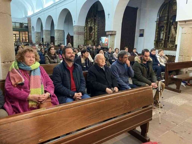 Jornada de premios y reconocimientos en la Parroquia Santa María
