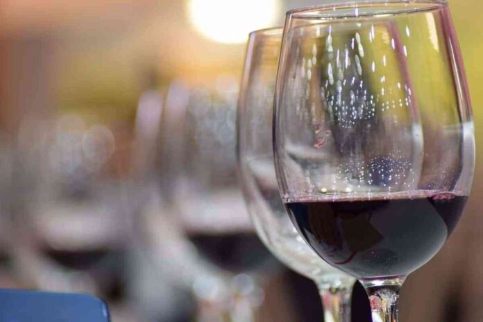 Universitarios-podran-profundizar-en-la-cultura-del-vino-mediante-catas.jpg