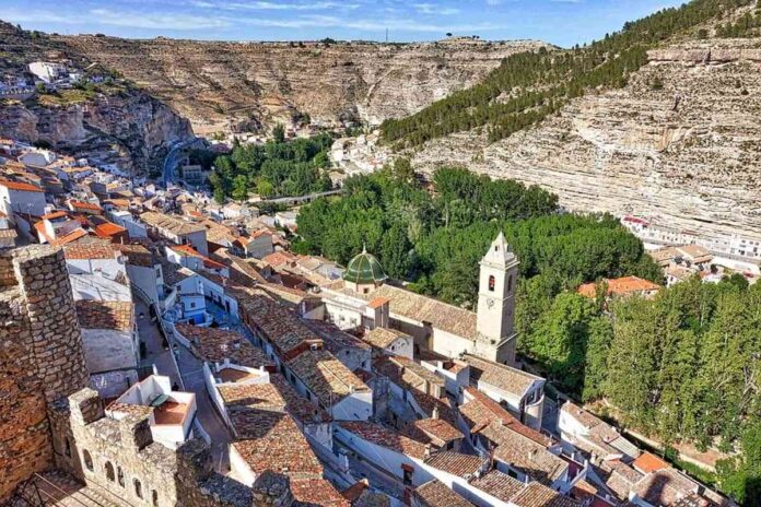 vista de alcala del jucar albacete castilla la mancha