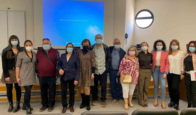 El Hospital Mancha Centro difunde conocimientos sobre salud renal a más de medio centenar de ciudadanos de Alcázar de San Juan