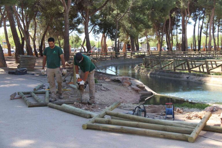 Más de un kilómetro de vallado del Parque Alces renovado entre 2022 y 2023