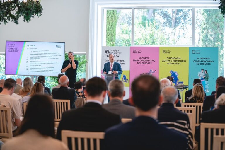 “Es de Futuro” inicia la reflexión sobre las nuevas políticas públicas en Toledo