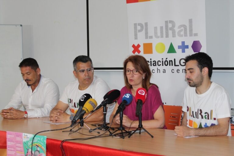 Presentación de la programación de la Semana del Orgullo Manchego 2023 en Alcázar de San Juan
