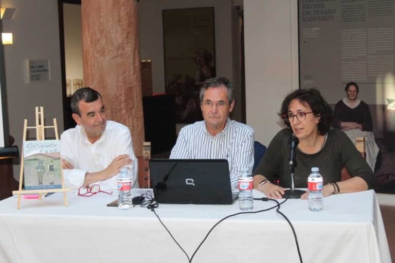 Luis Miguel Román presenta su innovadora guía ‘Tras los pasos de Rocinante, el lugar de Don Quijote’