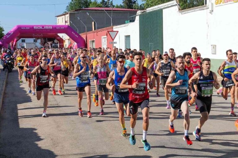 Eleazar Cantón y Queralt Criado suben a lo más alto del pódium en la Carrera popular de Argamasilla de Alba