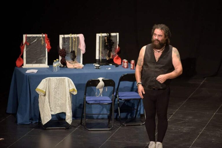 El Sevilla protagoniza una noche llena de risas en Argamasilla de Alba