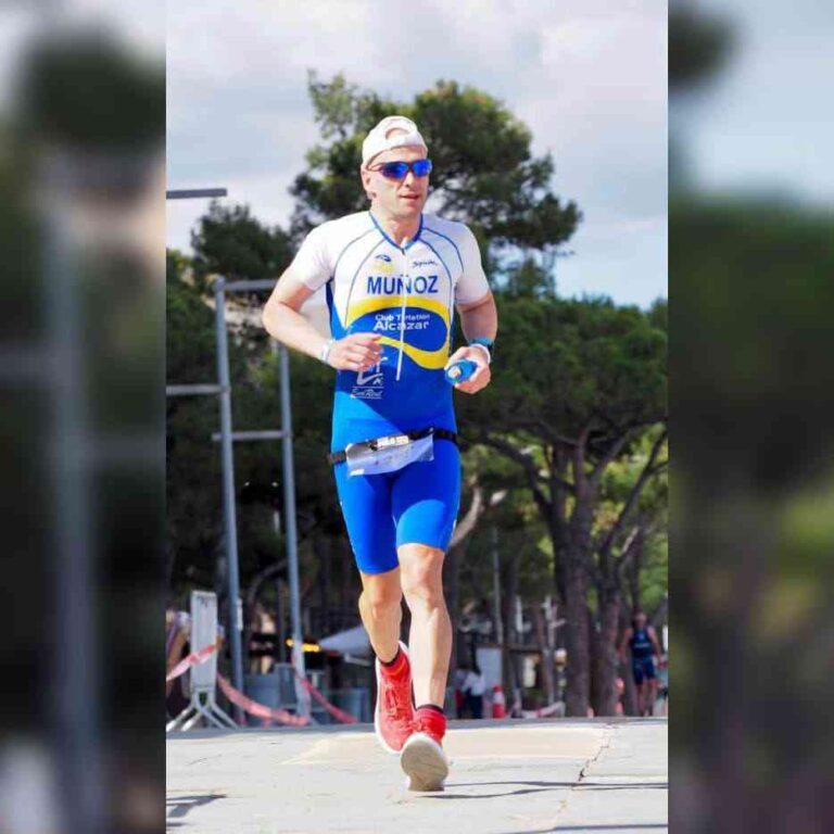 El Club Triatlón Alcázar hace frente al desafío en el Campeonato de España de Triatlón de Larga Distancia en Playa de Aro