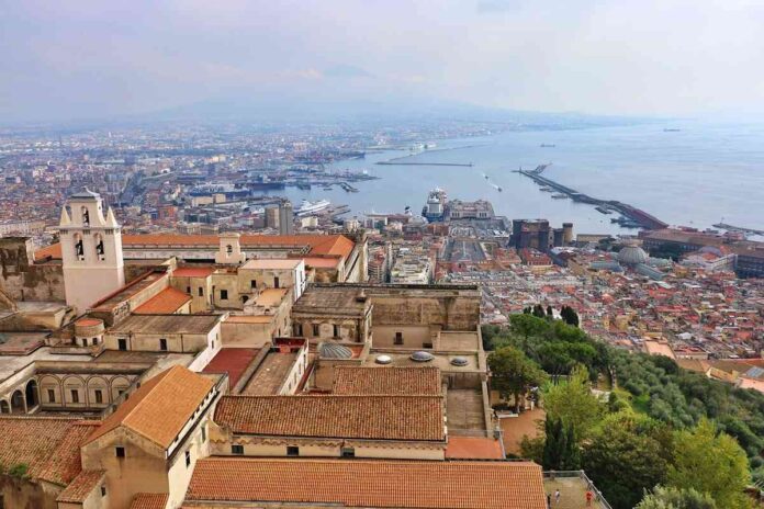 visita a napoles en campania italia