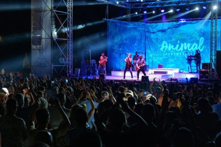 Funambulista y Deskaraos conquistan el Castillo de Peñarroya de Argamasilla de Alba