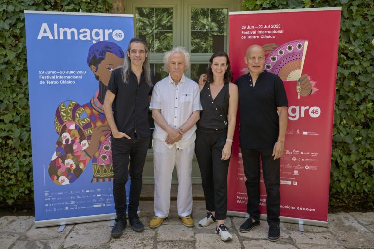 «Cuando no hay presupuesto, nos damos cuenta de que lo fundamental es el actor», manifiesta El Brujo durante la presentación de ‘El viaje del monstruo fiero’