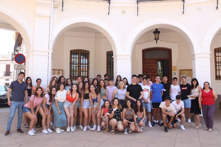 Carné VIP para 122 alumnos de 4ª de la ESO y 2º de FP Básica que ganaron sus asignaturas y sin faltas de conducta en Manzanares