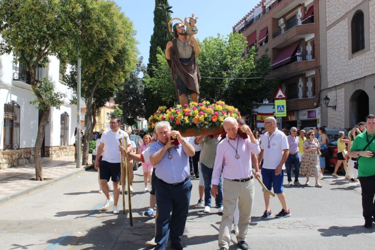 Un año más, San Cristóbal vuelve a brillar en Quintanar de la Orden