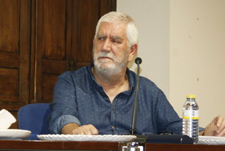 El bilbaíno Juan Camacho será el ‘poeta invitado’ en el recital “Palabras en silencio”