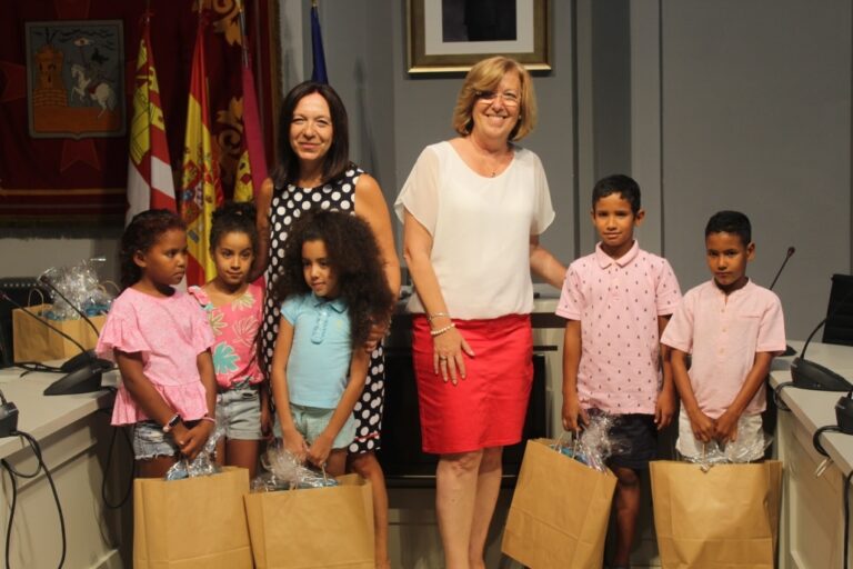 Rosa Melchor despide con enorme gratitud a los jóvenes saharauis de «Vacaciones en Paz»