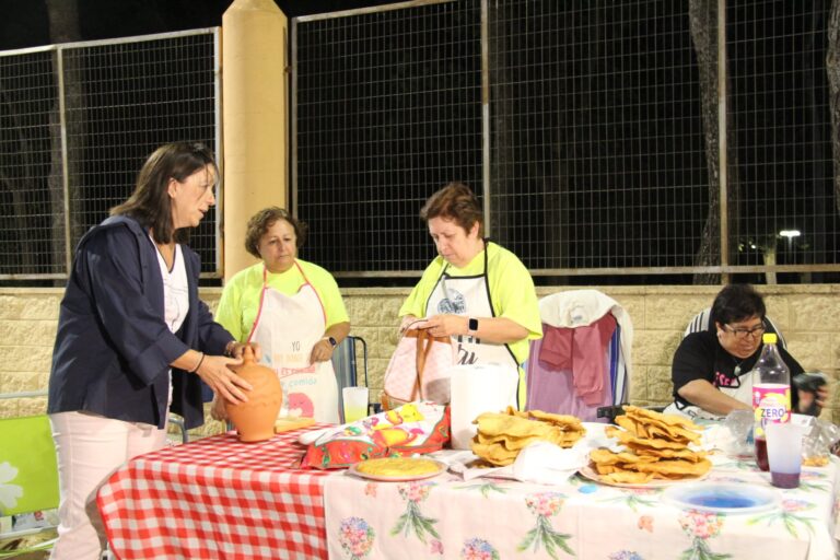 Las Tortas en Sartén conquistan la demostración gastronómica nocturna del sexto día de Feria y Fiestas