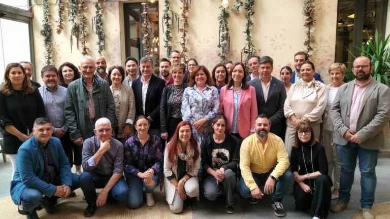 La alcaldesa de Alcázar de San Juan es reelegida presidenta de la Asociación Española de Ciudades del Vino