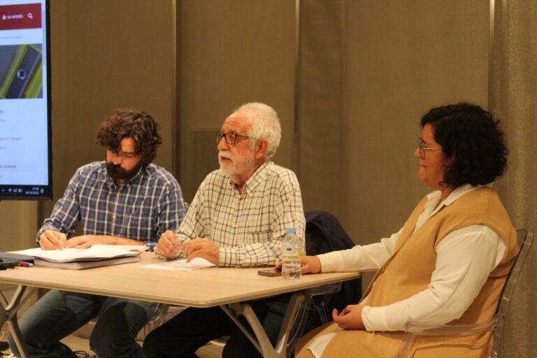 El Salón Noble acoge el Consejo Escolar Municipal