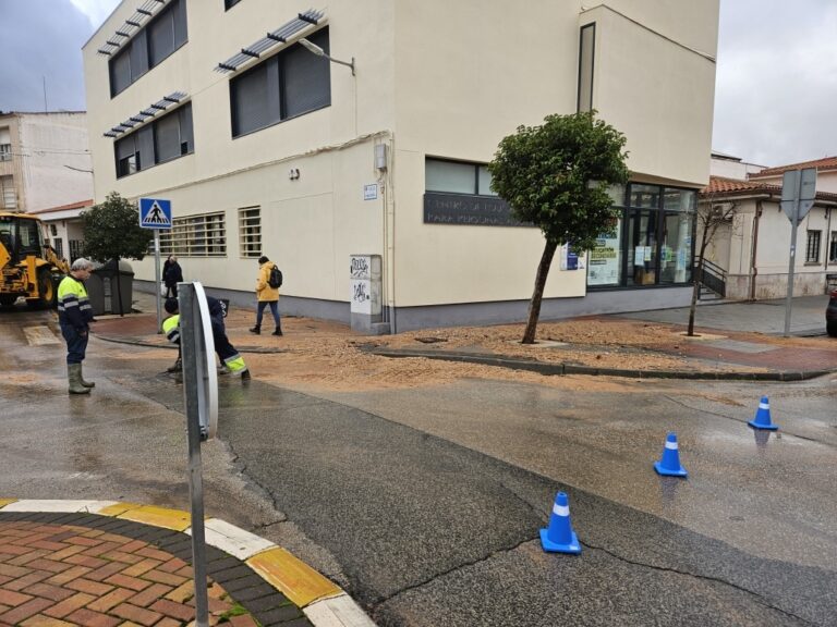 Aguas de Alcázar informa sobre rotura en el circuito de agua potable