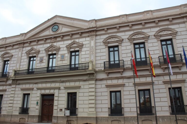 El Ayuntamiento de Alcázar lamenta los recortes de la diputación provincial en el programa “Diputación en tu Colegio”