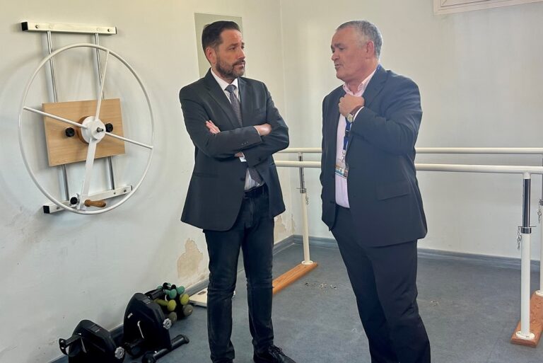 El subdelegado del Gobierno visita el Centro Penitenciario de Alcázar de San Juan