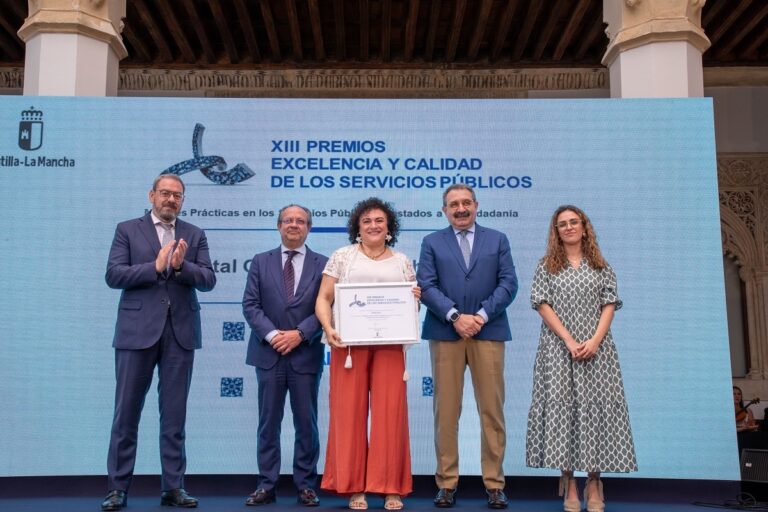 La Gerencia de Alcázar de San Juan recibe dos reconocimientos en los XIII Premios Excelencia y Calidad de los Servicios Públicos
