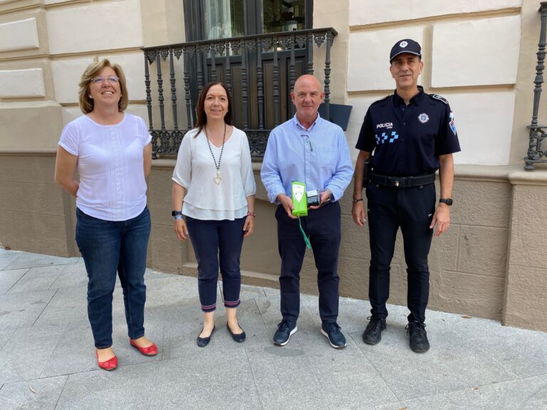 La Policía Local Estrena Moderno Etilómetro para Pruebas de Alcoholemia Inmediatas
