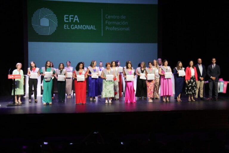 «Más de un Centenar de Estudiantes de la EFA El Gamonal Conmemoran su Grad