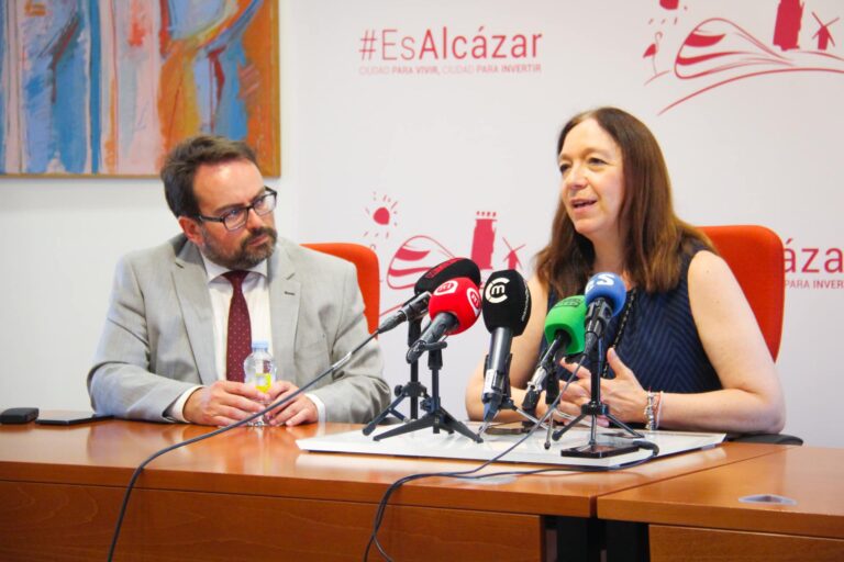 Onda Cero Reconoce a la Alcaldesa Rosa Melchor en la XXXI Edición de los Premios Corazón de La Mancha