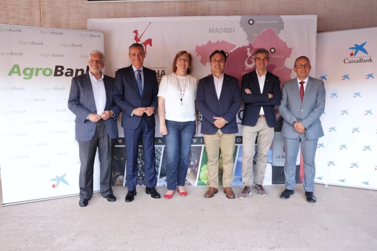 CaixaBank y elBullifoundation celebran una jornada formativa sobre el futuro del vino en Alcázar de San Juan