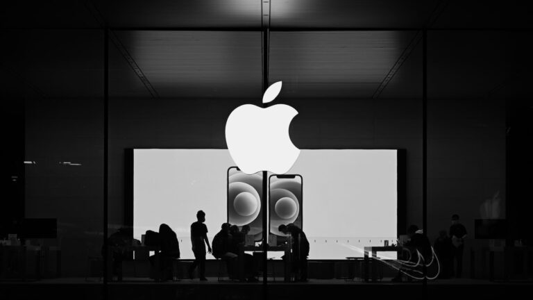 Los beneficios de ser parte del equipo de una tienda de Apple