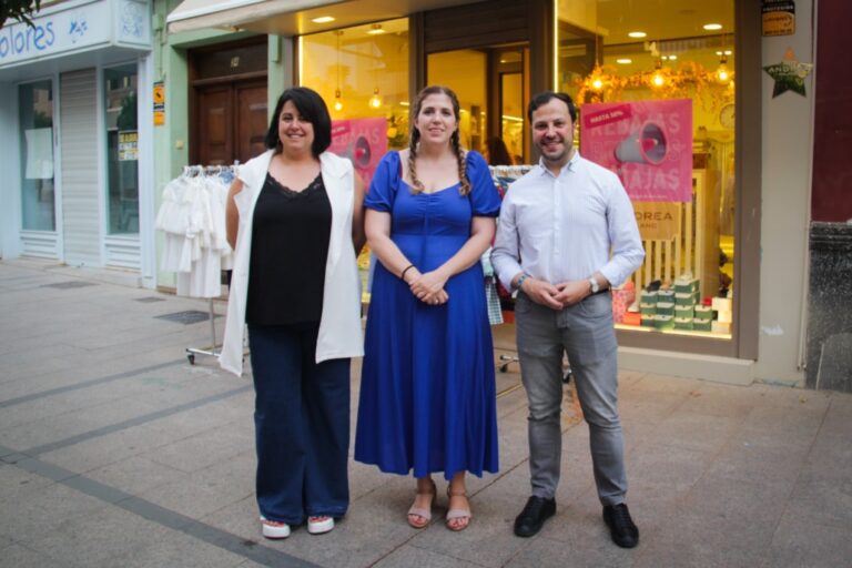 El Comercio de Alcázar de San Juan Se Viste de Gala en ‘A Pie de Calle’ para Ofrecer Productos de Calidad a los Vecinos