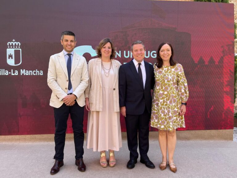 «Impulso al Turismo: La Alcaldesa Protagoniza la Presentación del Plan Estratégico 2024-2030 en el Castillo de Belmonte”
