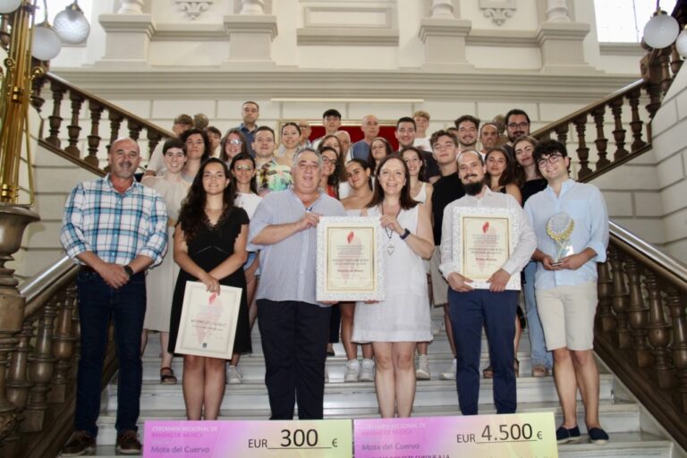 La Alcaldesa Encomia a la Asociación Banda de Música de Alcázar de San Juan por su Triunfo en el X Certamen Regional