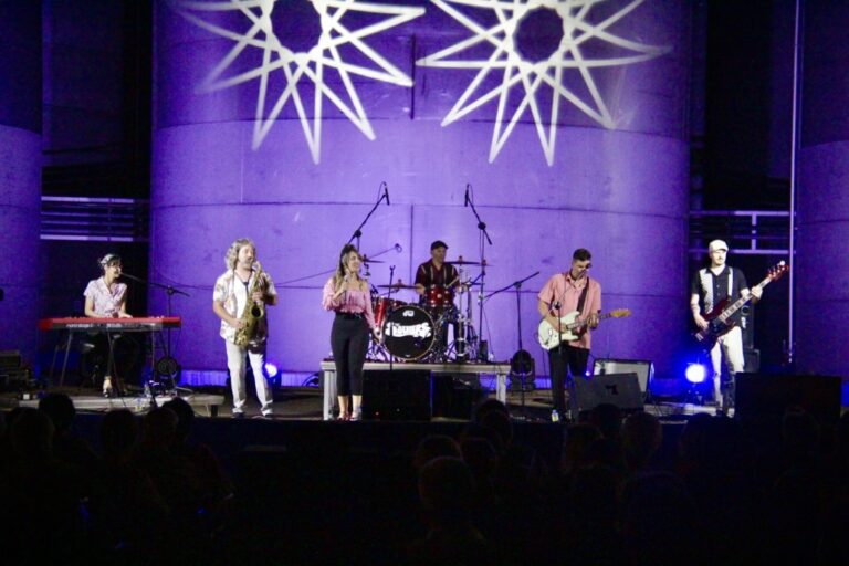 Las Noches de Verano en Alcázar de San Juan: Escenarios al Aire Libre que Cautivan a Multitudes