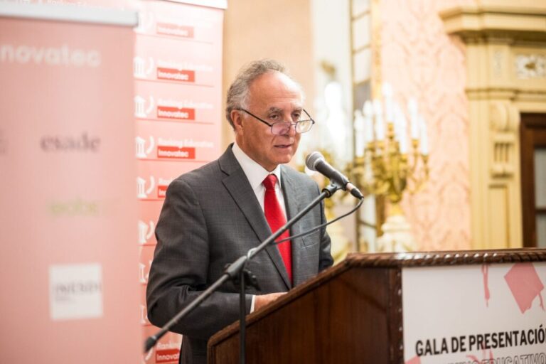 El Ranking Educativo Innovatec posiciona a IE, ENEB y European Open en el Top3 de Escuelas de Negocios Online de España